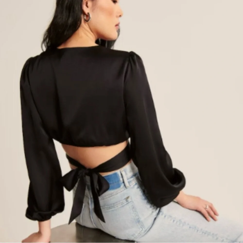 Abercrombie & Fitch Black Satin Wrap Tie Back Puff Sleeve Crop Top Size Small